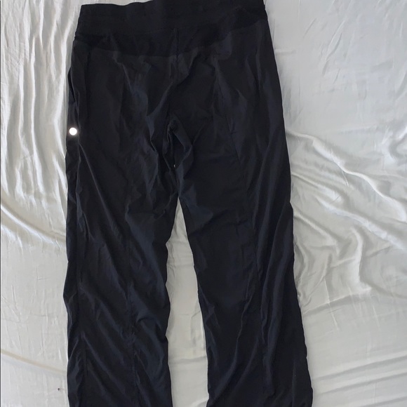 Lululemom studio pants - Picture 3 of 4